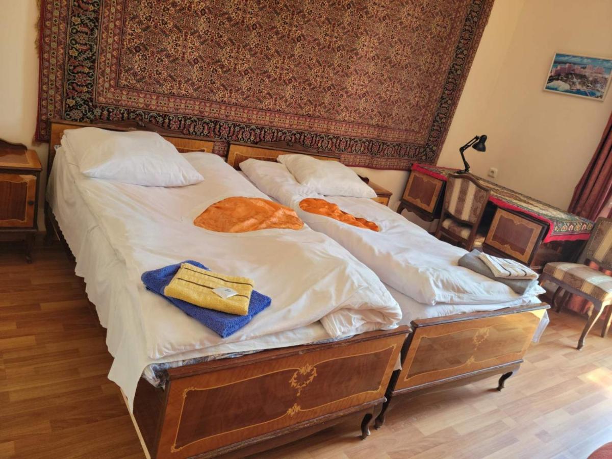 Artush & Raisa B&B Gyumri Exterior foto