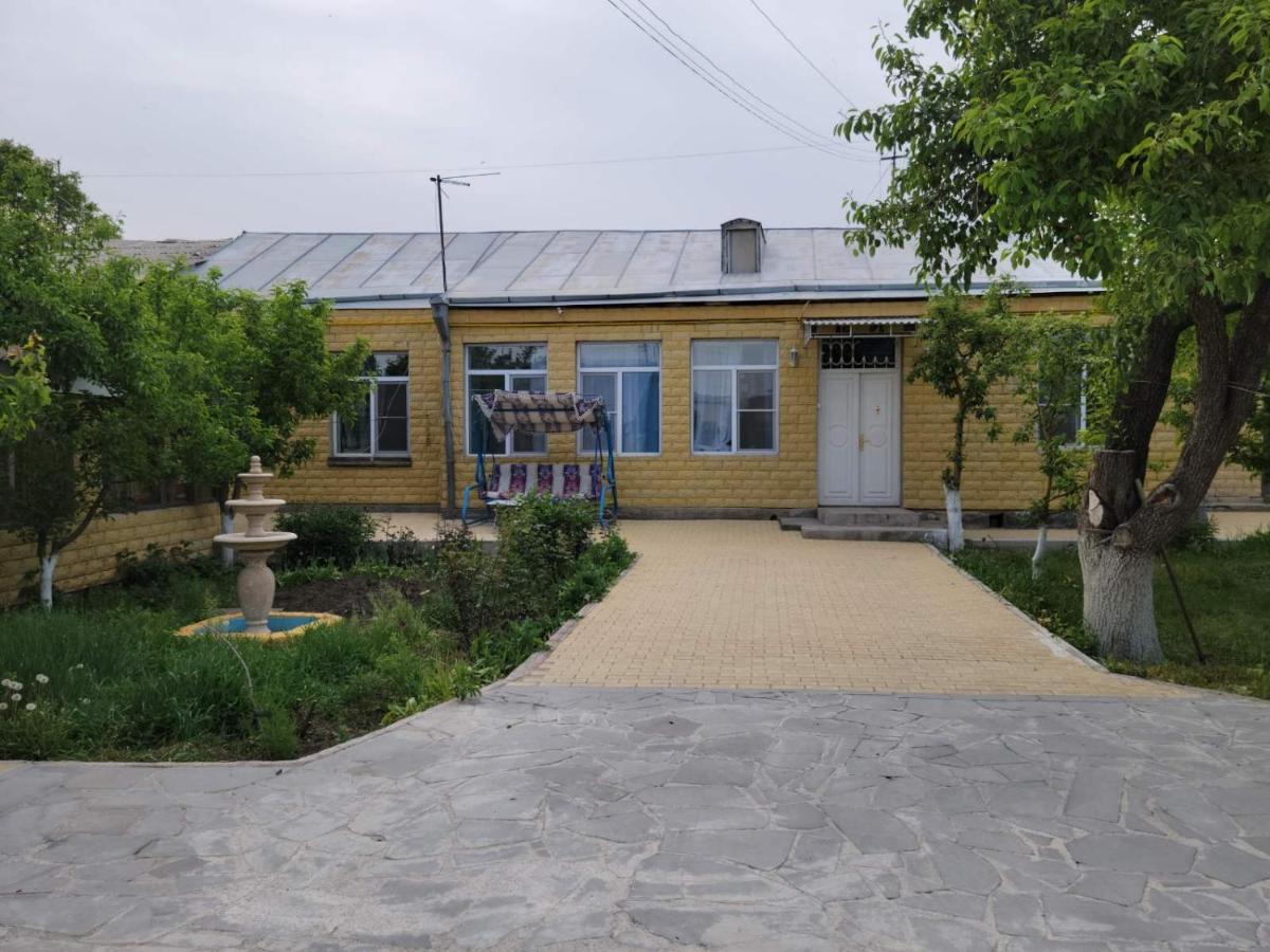 Artush & Raisa B&B Gyumri Exterior foto